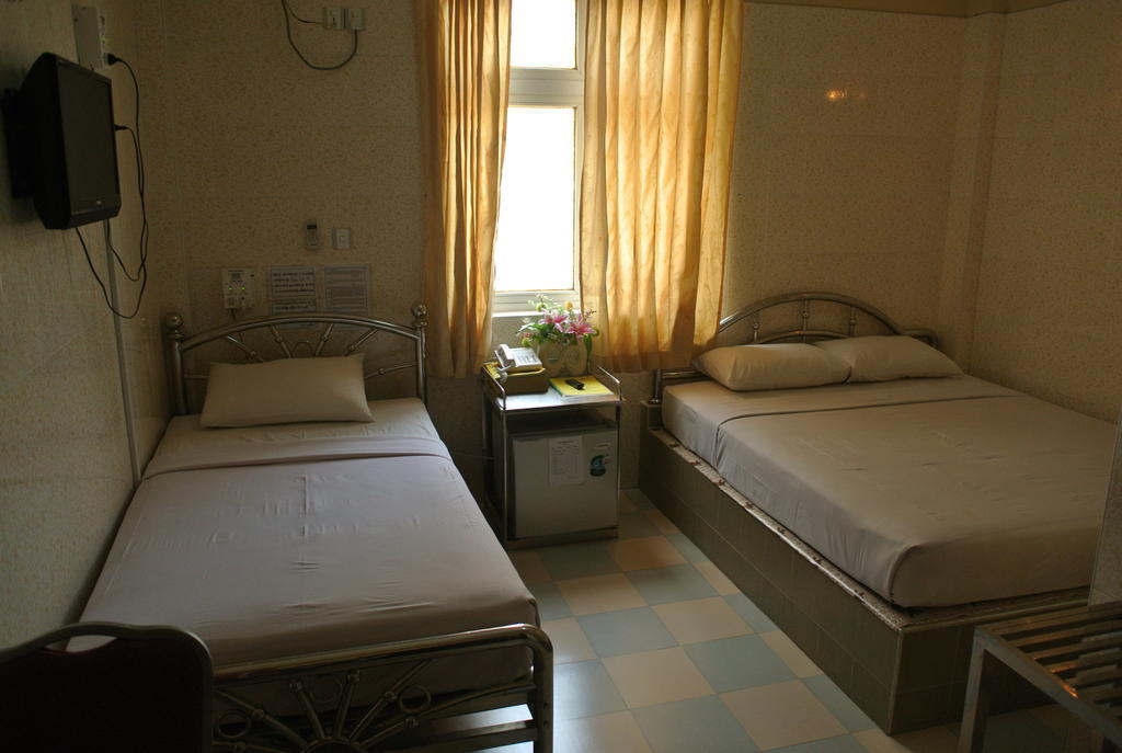 Hotel Shwe Eain Taw Yangon Oda fotoğraf