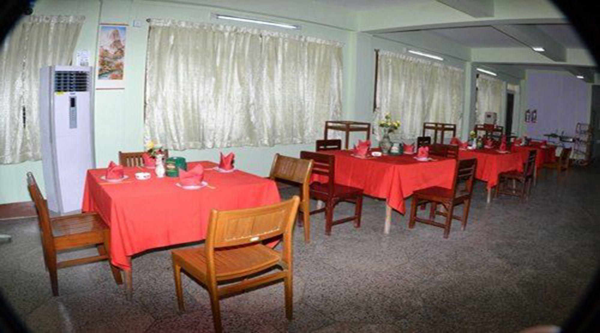 Hotel Shwe Eain Taw Yangon Dış mekan fotoğraf